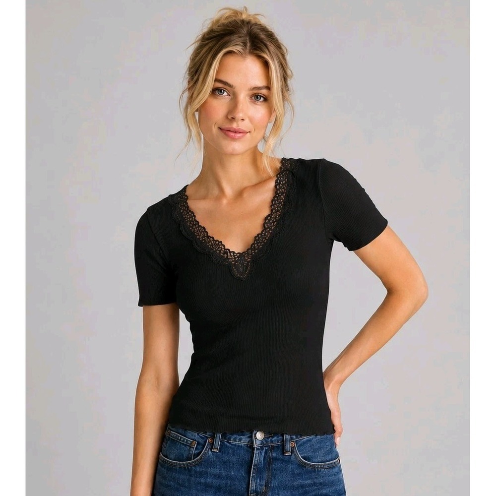 Madewell Top Womens Size XS Jet Black Delicate Lace Trim Ribbed Shirt V-Neck